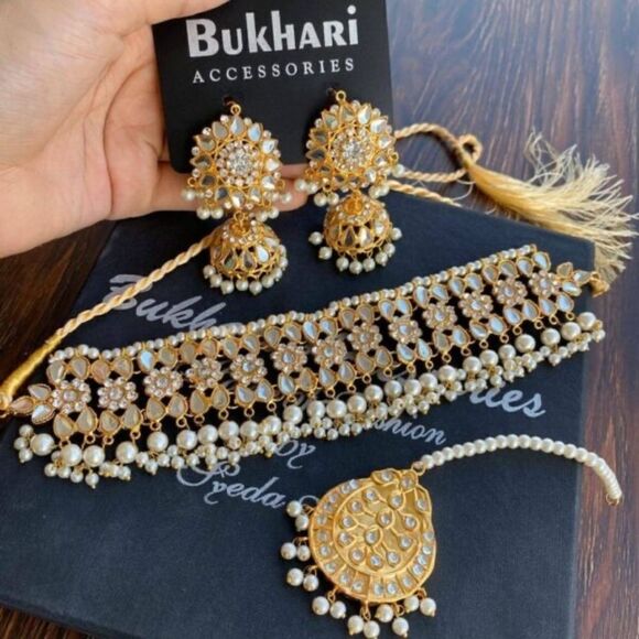 BUKHARI PAKISTANI DESIGNER HEERAMANDI BEAUTIFUL KUNDAN CHOKER, EARRINGS TIKA SET - Picture 1 of 2